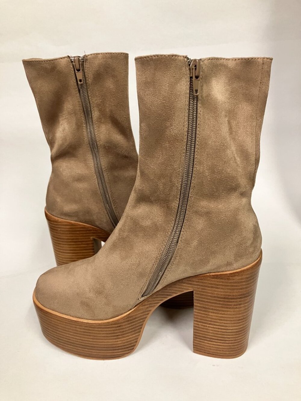 *HOT* Jeffrey Campbell 2022 MEXIQUE-3 Boots, Taupe, Stretchy Suede, Size 8.5! - Picture 7 of 15